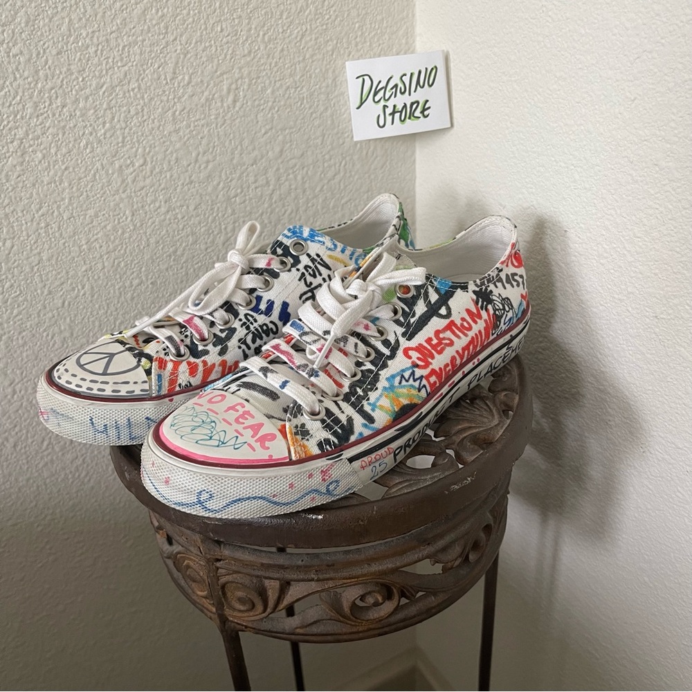 Vetements Korea Exclusive Low Top Sharpie Converse Sneaker